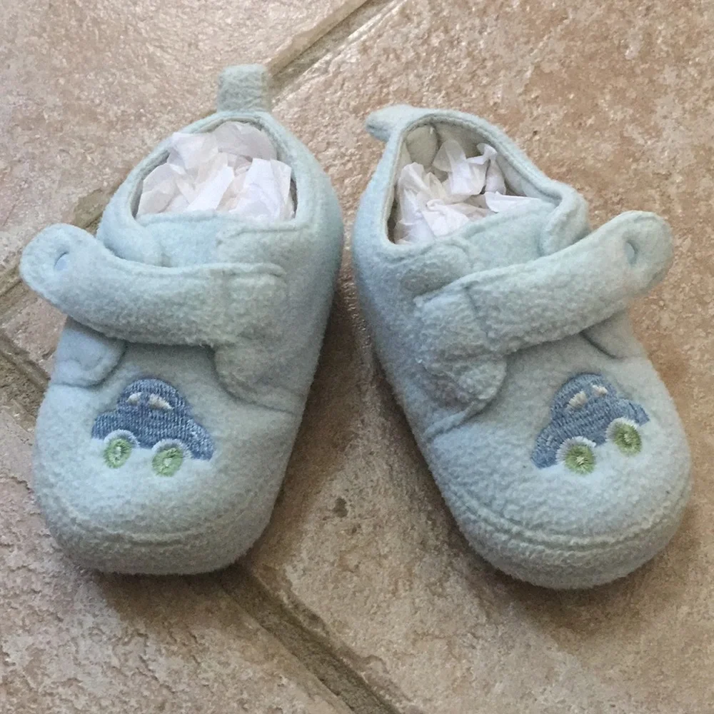 KRU Layette Baby Boys Car Soft Fleece Slippers